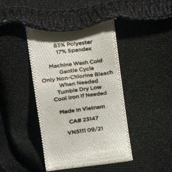 T by Talbots Black Ombre On The Move Performance quarter Zip Pullover XS UPF 50 - Picture 5 of 5